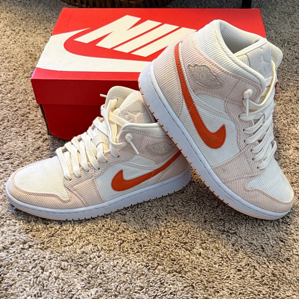 Nike Air Jordan 1 Mid Corduroy White Orange